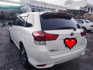 Toyota Corolla Fielder Hybrid G 2016 for Sale in Nowshera