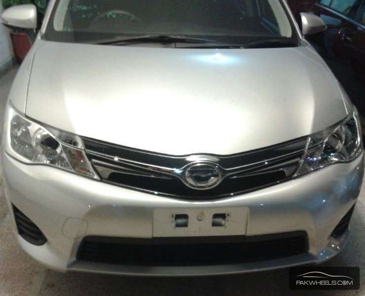 Toyota Corolla Axio 2014 for Sale in Peshawar Image-1