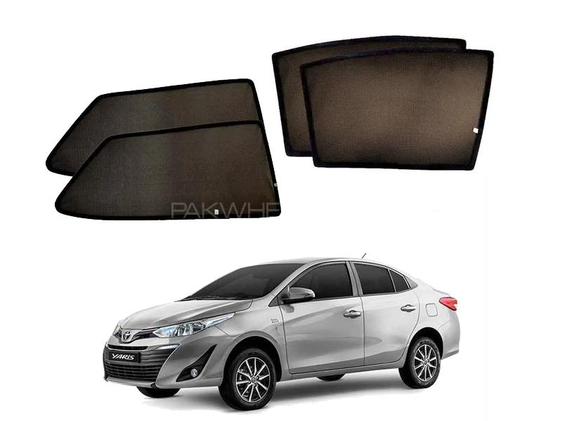 Toyota Yaris Side Fix Side Shade Black UV Protection Heat Protection 