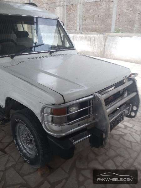 Mitsubishi Pajero 1987 for Sale in Peshawar Image-1