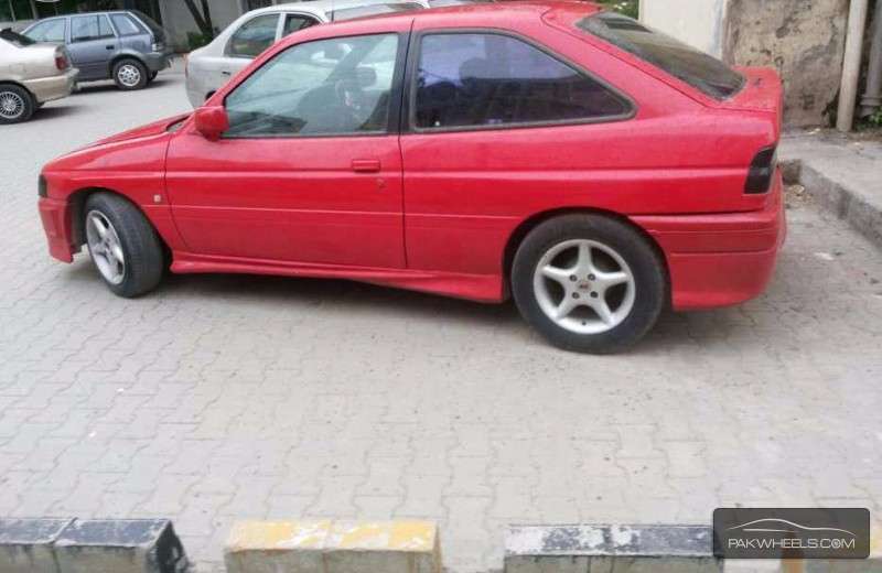Ford Escort 2003 for Sale in Lahore Image-1
