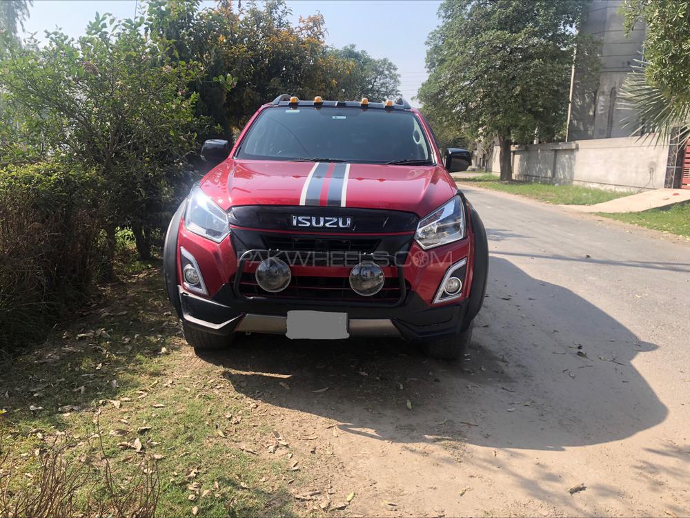 ازوزو ڈی-میکس 2019 for Sale in فیصل آباد Image-1