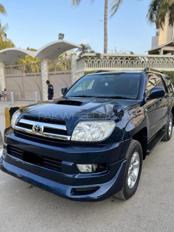 Toyota Surf 2004 for Sale in Karachi Image-1