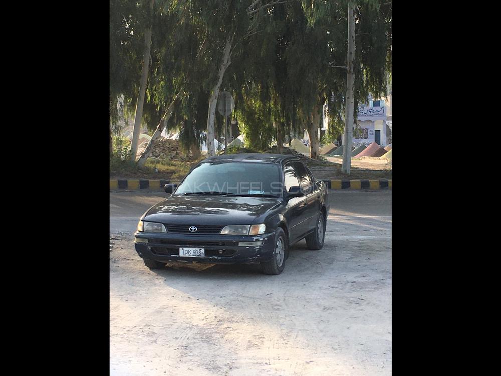 Toyota Corolla 2000 for Sale in Peshawar Image-1