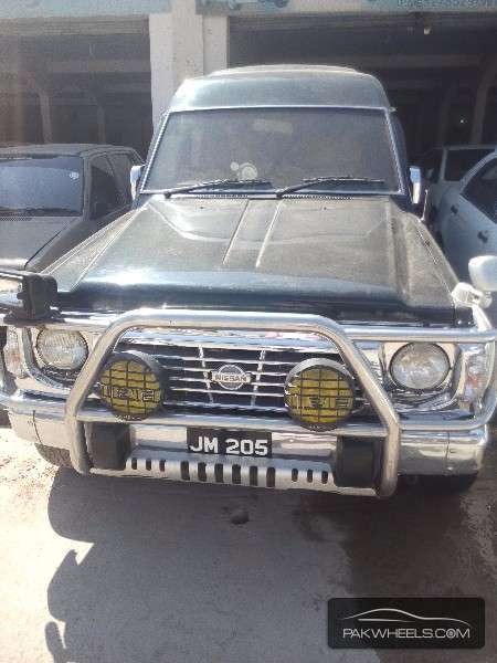 Nissan Patrol 1990 for Sale in Peshawar Image-1