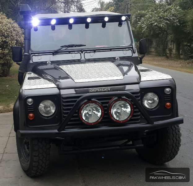 Land Rover Defender 2006 for Sale in Lahore Image-1