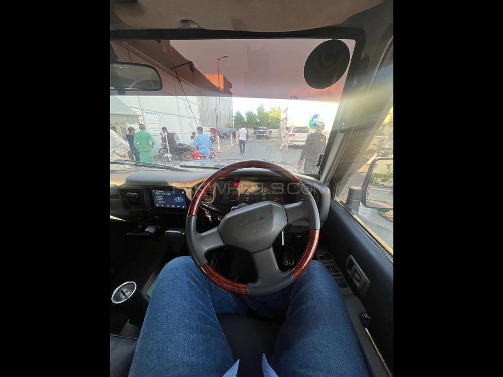 Toyota Land Cruiser 1991 for Sale in Karachi Toyota Land Cruiser 1991 for Sale in Karachi Image-11