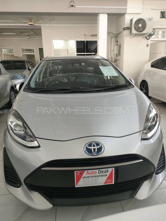 Toyota Aqua 2018 for Sale in Peshawar Image-1