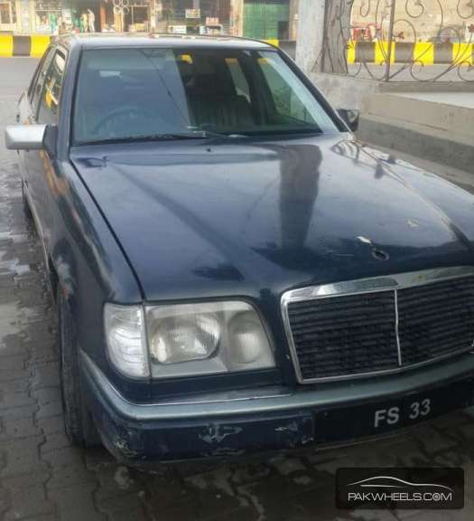 Mercedes Benz E Class 1988 for Sale in Faisalabad Image-1