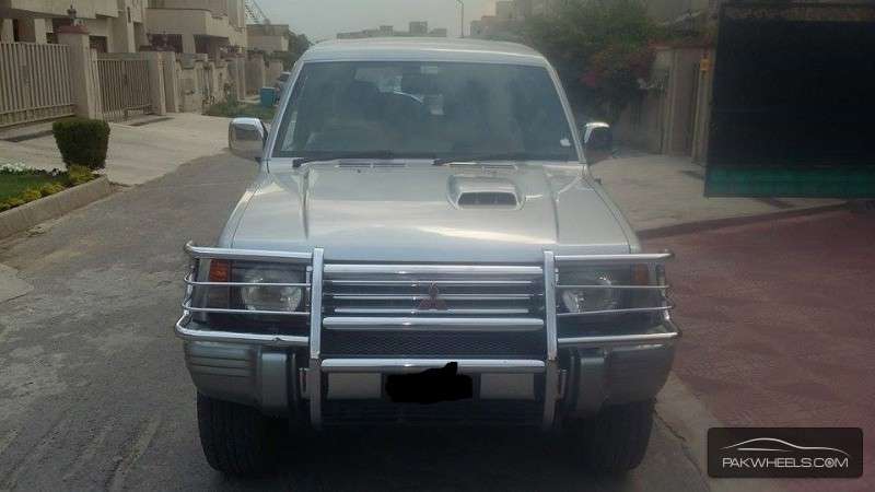 Mitsubishi Pajero 1998 for Sale in Islamabad Image-1