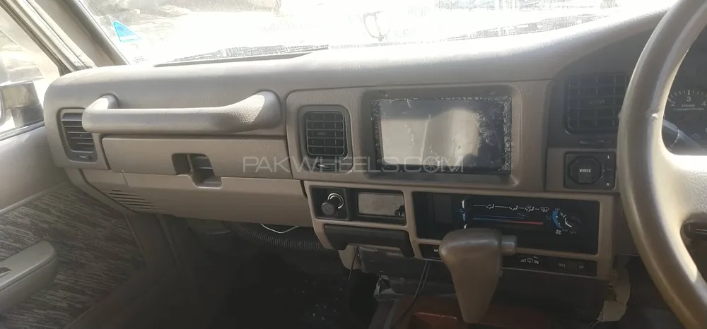 Toyota Land Cruiser 1985 for Sale in Karachi Toyota Land Cruiser 1985 for Sale in Karachi Image-10