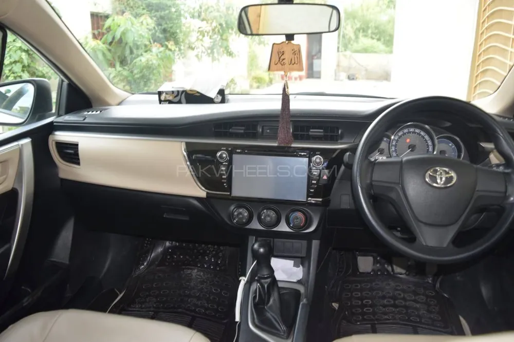Toyota Corolla 2017 for Sale in Bhakkar Image-1