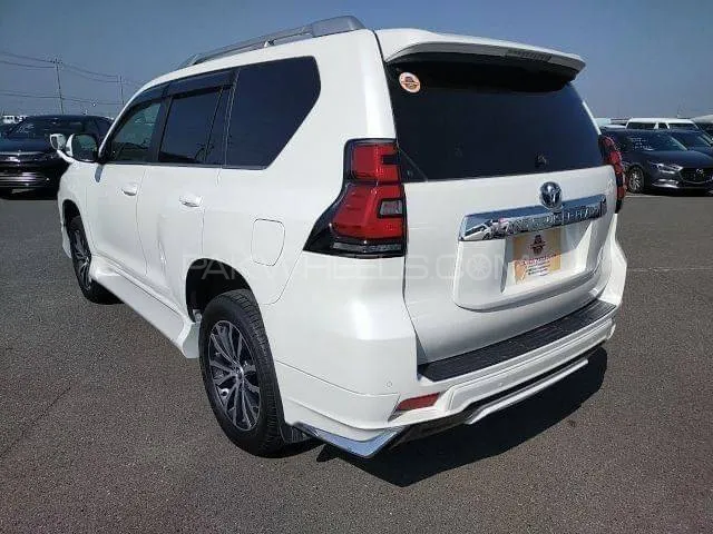 Toyota Prado 2017 for Sale in Lahore Image-1