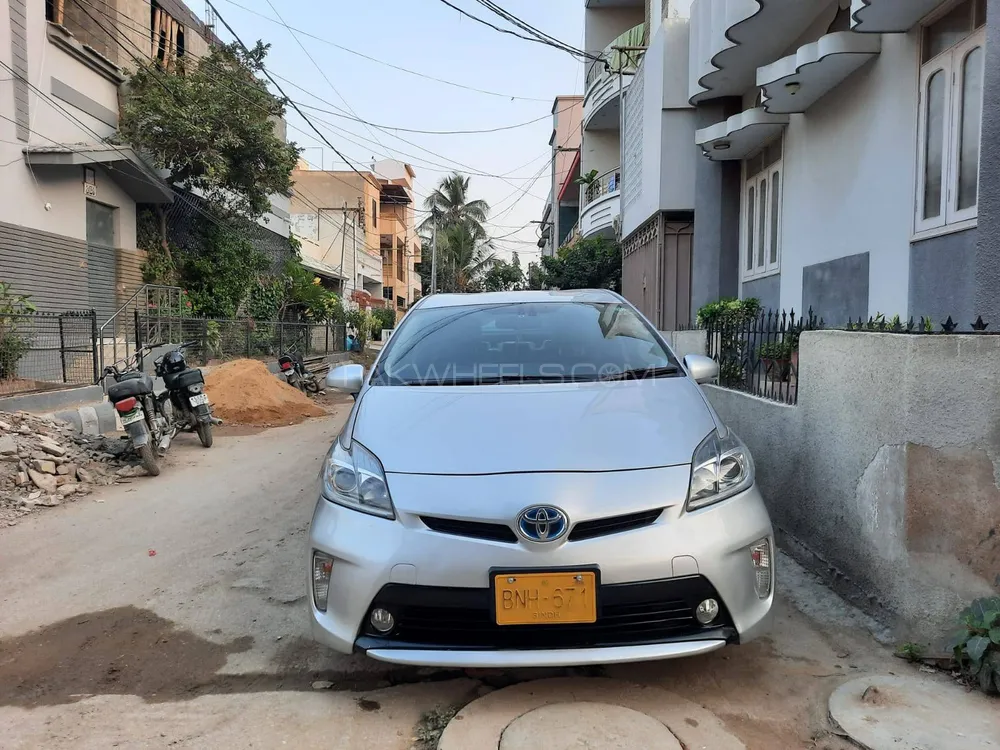 Toyota Prius G Touring Selection Leather Package 18 2015 For Sale In Karachi Pakwheels 3786