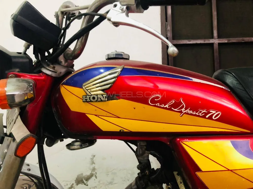 Used Honda CD 70 2005 Bike for sale in Lahore - 421951 | PakWheels