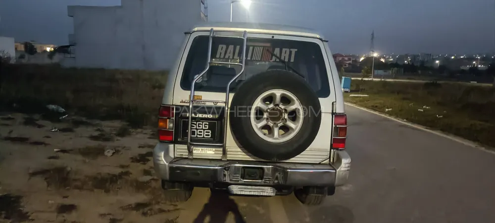 Mitsubishi Pajero 1996 for Sale in Wah cantt Image-1