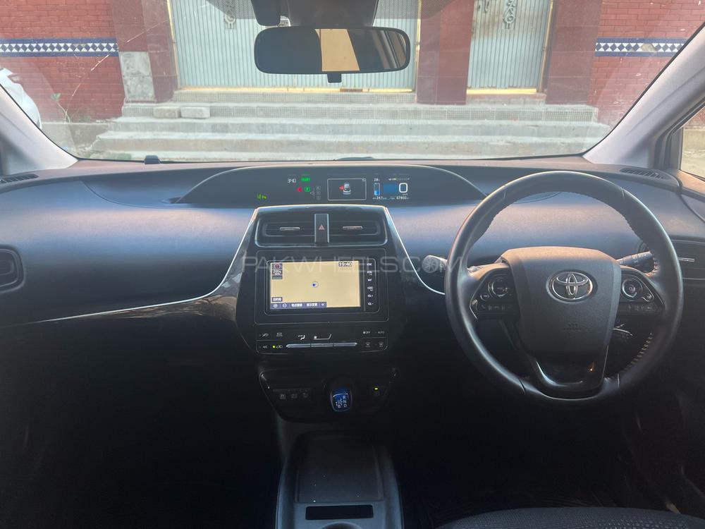 Toyota Prius S 2019 For Sale In Karachi Pakwheels 5087