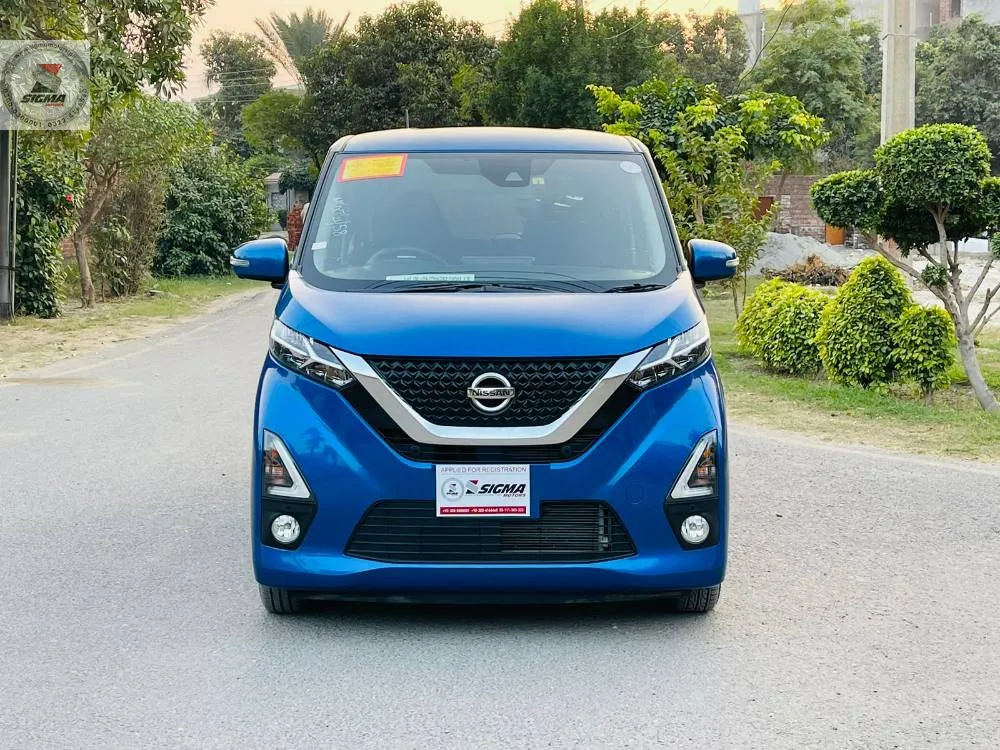 Nissan Dayz Highway Star 2019 for Sale in Lahore Image-1