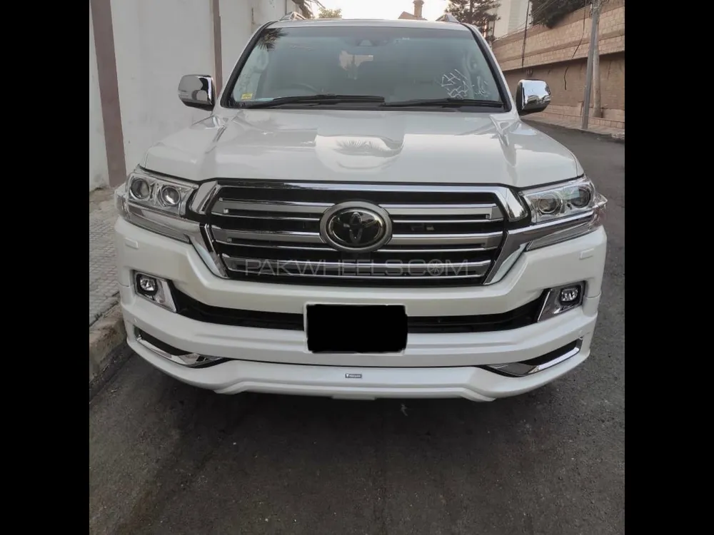 Toyota Land Cruiser 2018 for Sale in Karachi Image-1