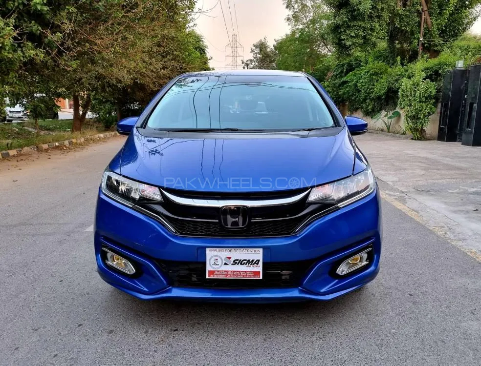 Honda Fit 2019 for Sale in Lahore Image-1