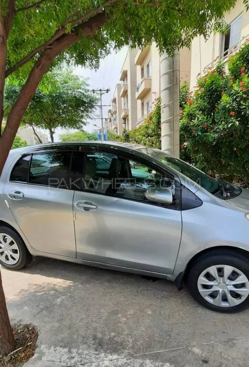 Toyota Vitz 2010 for Sale in Lahore Image-1
