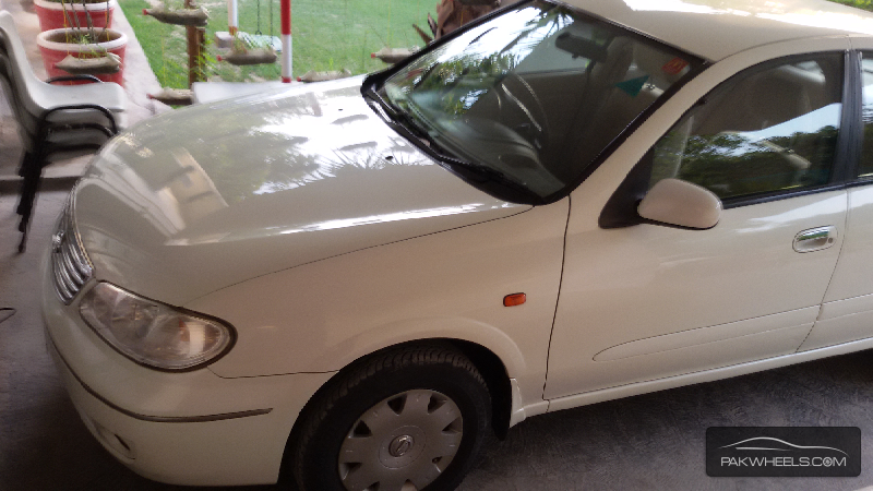 Nissan Sunny 2006 for Sale in Peshawar Image-1