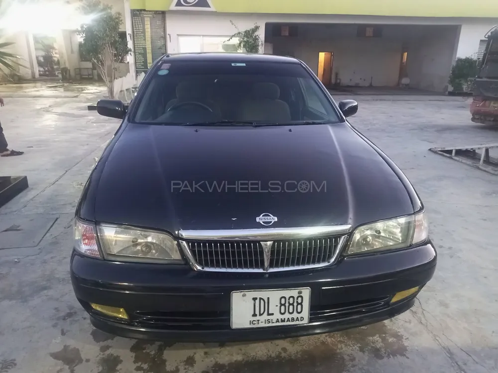 Nissan Sunny 2003 for Sale in Kamra Image-1