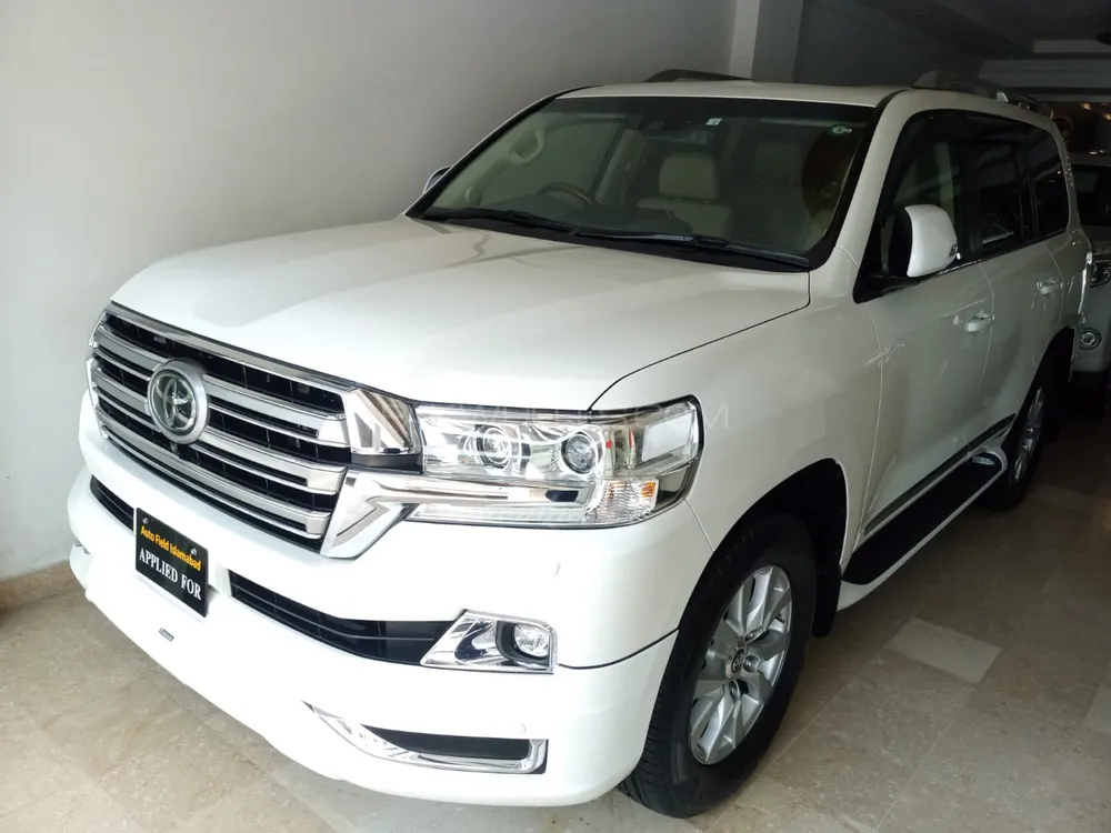 Toyota Land Cruiser 2017 for Sale in Islamabad Image-1