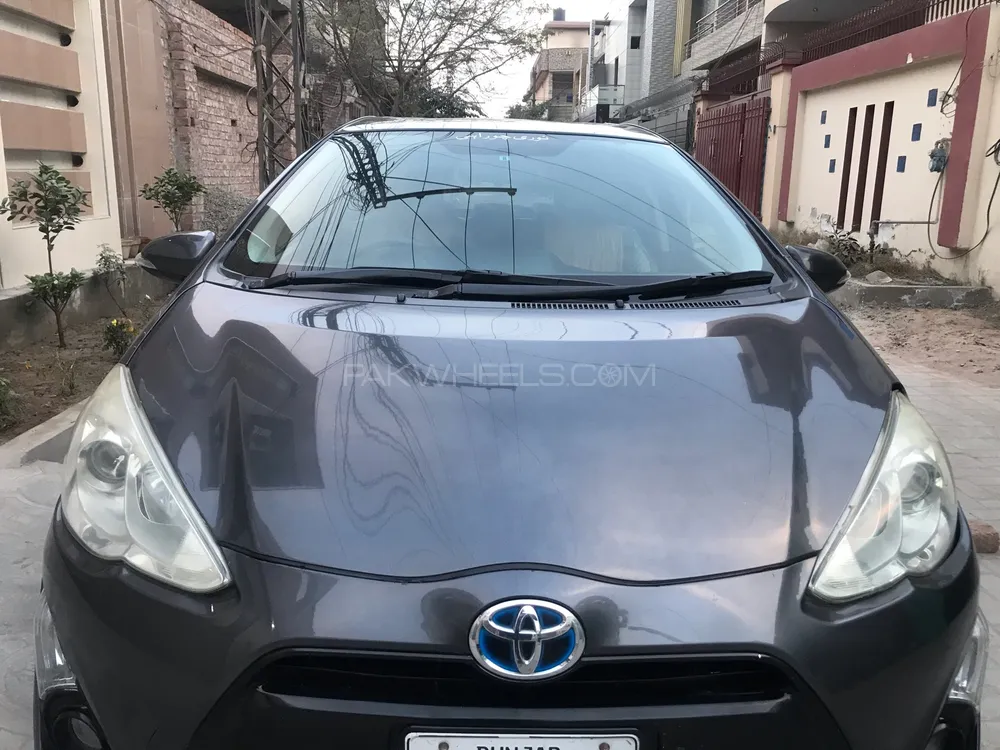 Toyota Aqua 2015 for Sale in Faisalabad Image-1