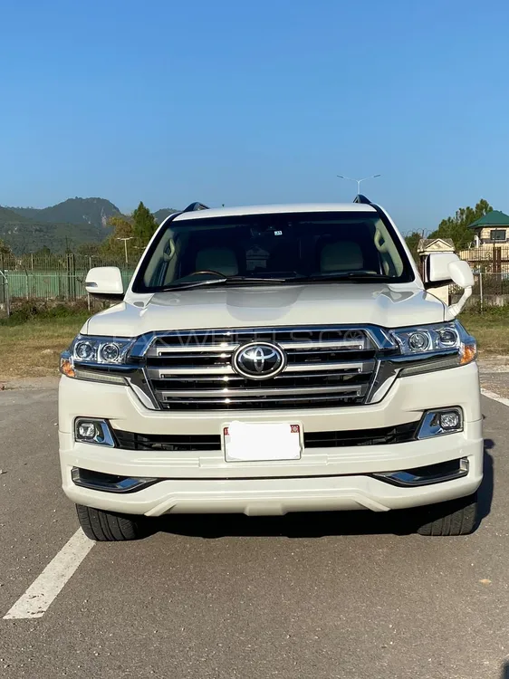 Toyota Land Cruiser 2015 for Sale in Islamabad Image-1