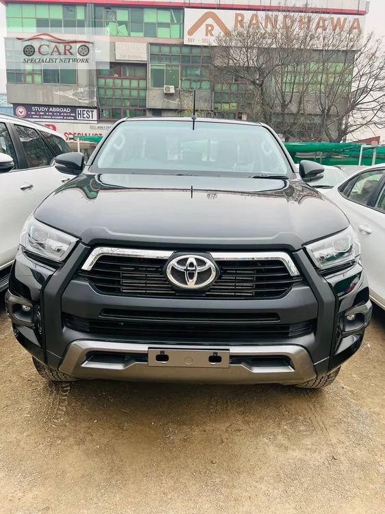Toyota Hilux 2024 for Sale in Islamabad Image-1