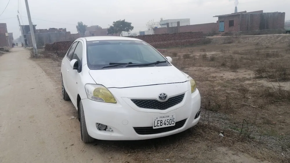 Toyota Belta 2013 for Sale in Gujranwala Image-1