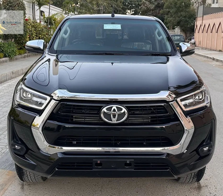Toyota Hilux 2021 for Sale in Karachi Image-1