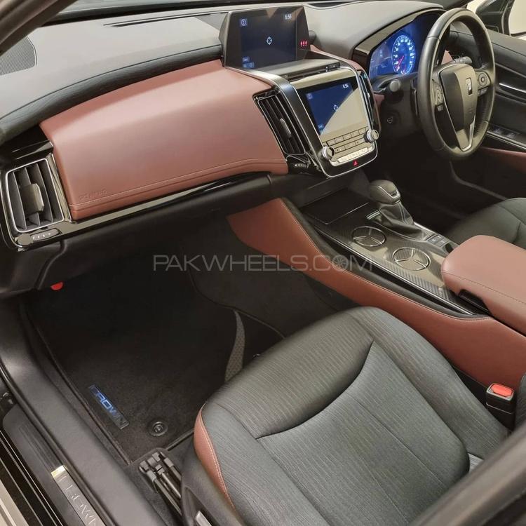 Toyota Crown RS HYBRID
Model 2018
Registered 2022
Pearl Black
Black & Burgandy Room
14,000 Km
Imported at 4.5 Grade 4000 Km
Sunroof
BSM
Paddle Shifters

Location: 

Prime Motors
Allama Iqbal Road, 
Block 2, P..E.C.H.S,
Karachi