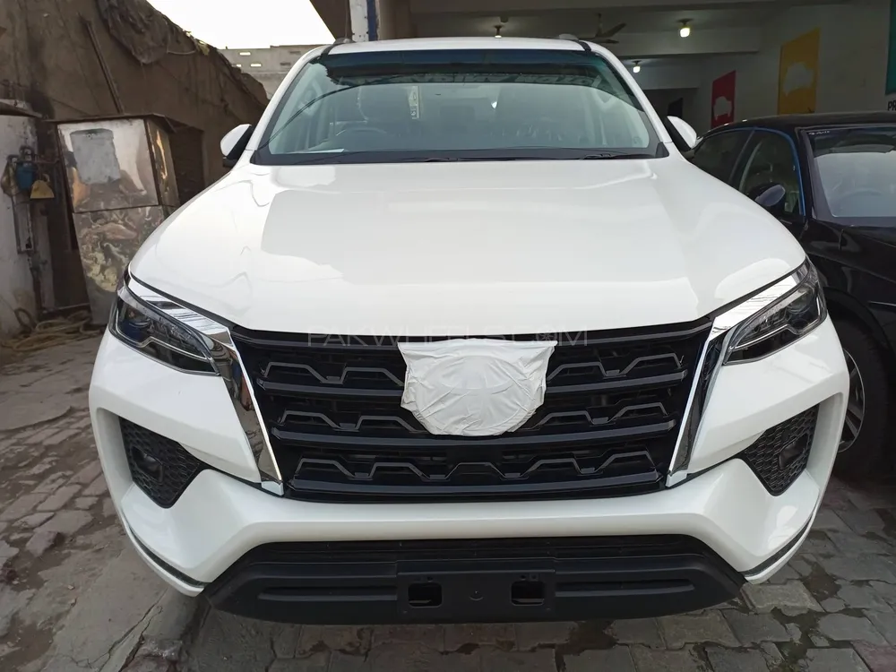 Toyota Fortuner 2022 for Sale in Lahore Image-1