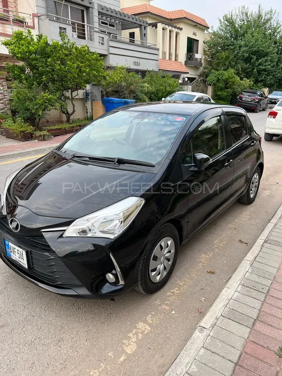 Toyota Vitz 2018 for Sale in Islamabad Image-1