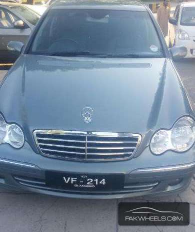 Mercedes Benz C Class 2012 for Sale in Islamabad Image-1