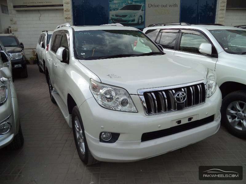 Toyota Prado 2010 for Sale in Karachi Image-1