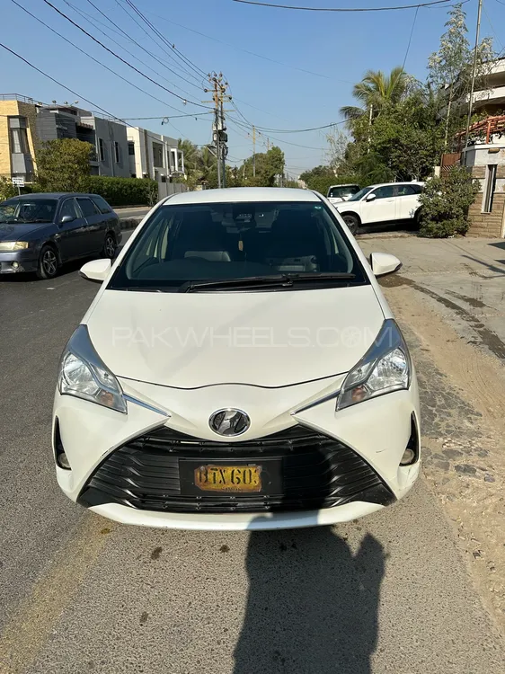 Toyota Vitz 2018 for Sale in Karachi Image-1