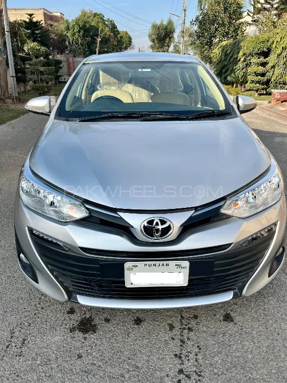 Toyota Yaris Sedan 2022 for Sale in Lahore Image-1