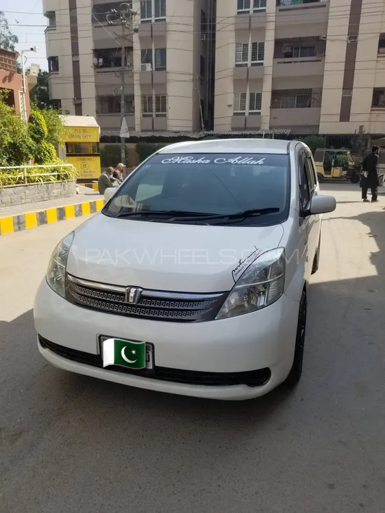 Toyota ISIS 2007 for Sale in Karachi Image-1