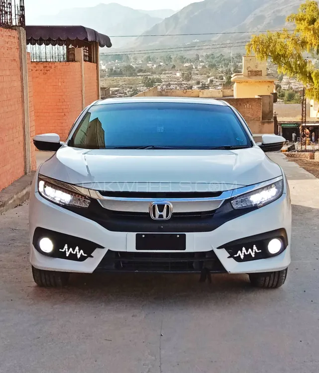 Honda Civic 2017 for Sale in Kohat Image-1