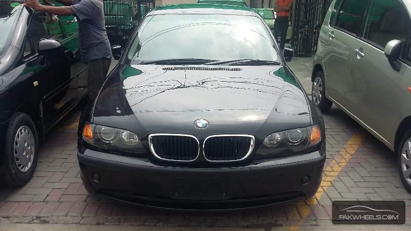 BMW 3 Series 2002 for Sale in Lahore Image-1