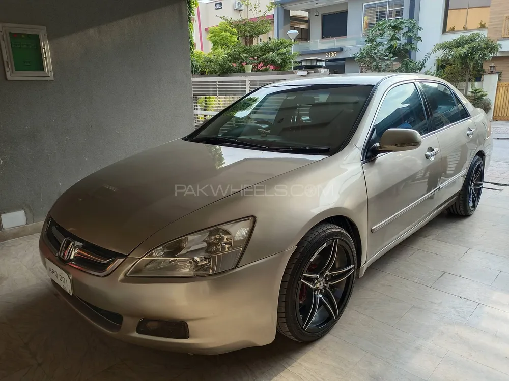 Honda Accord 2007 for Sale in Islamabad Image-1