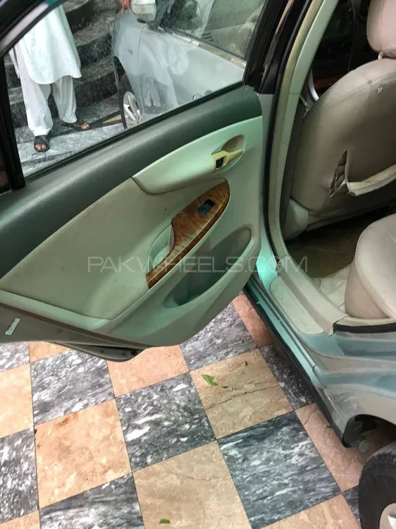 Toyota Corolla 2010 for Sale in Gujranwala Image-1