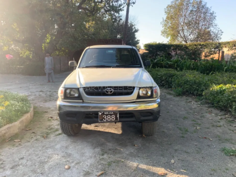 Toyota Hilux 2005 for Sale in Bhalwal Image-1