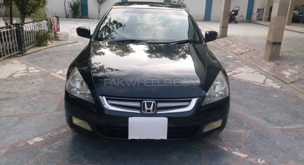 Honda Accord 2005 for Sale in Peshawar Image-1