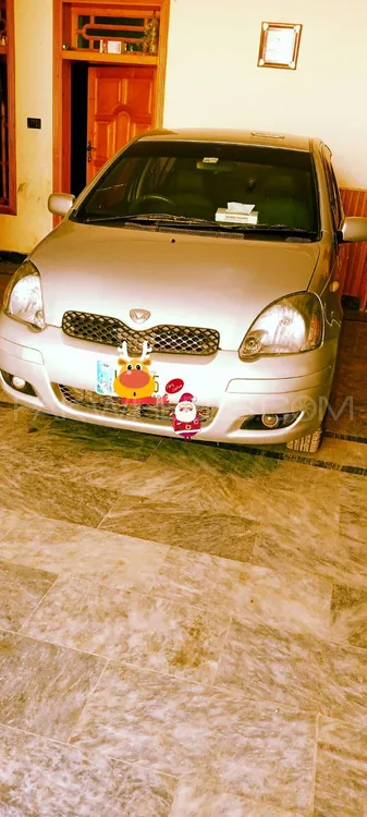 Toyota Vitz 2003 for Sale in Charsadda Image-1