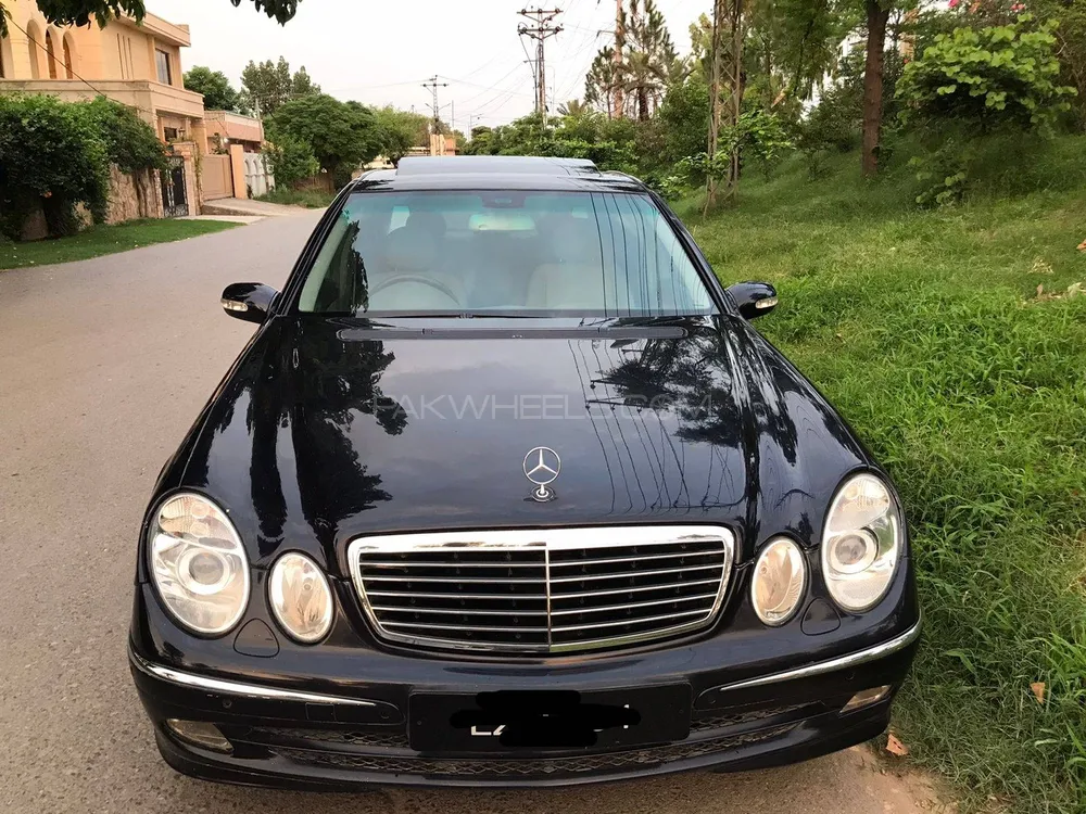 Mercedes Benz E Class 2004 for Sale in Rawalpindi Image-1