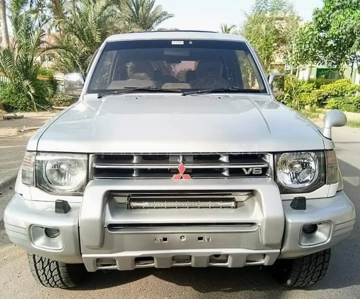 Mitsubishi Pajero 1993 for Sale in Karachi Image-1